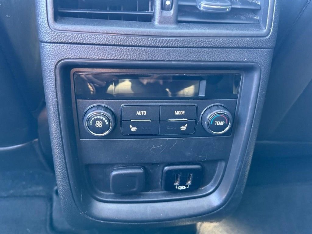 Used 2017 Buick Envision Essence image 12