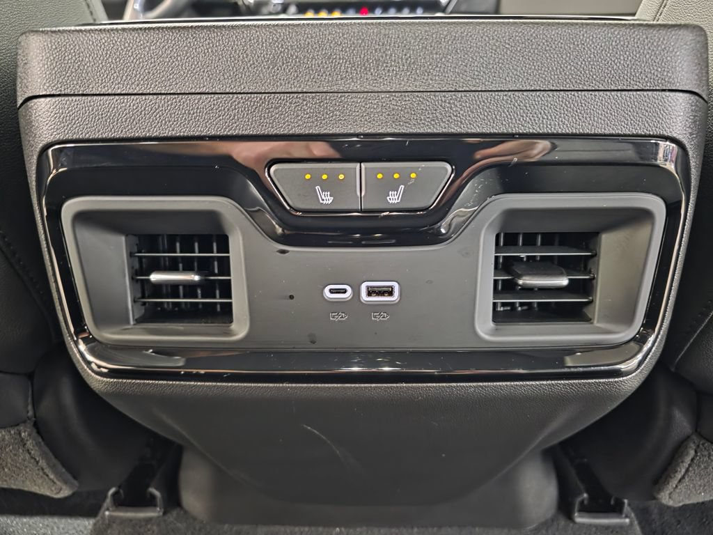 Used 2025 Chevrolet Silverado 1500 ZR2 w/ Technology Package AWD/4WD image 31