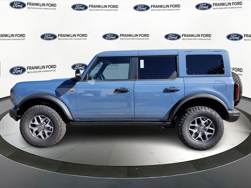 New 2025 Ford Bronco Badlands image 2