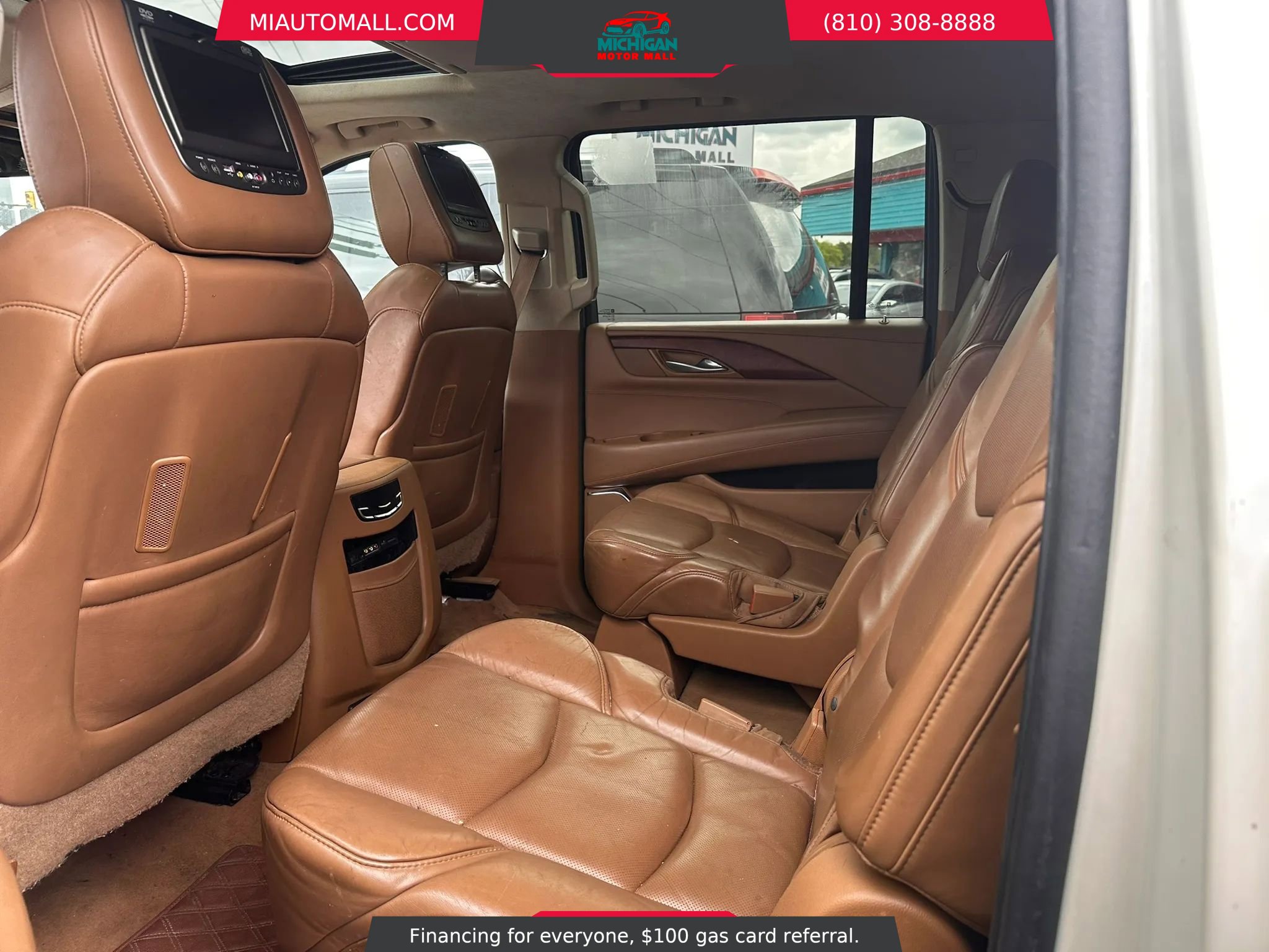 Used 2015 Cadillac Escalade ESV Platinum AWD/4WD image 24