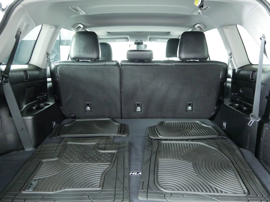 Used 2018 Toyota Highlander XLE image 16