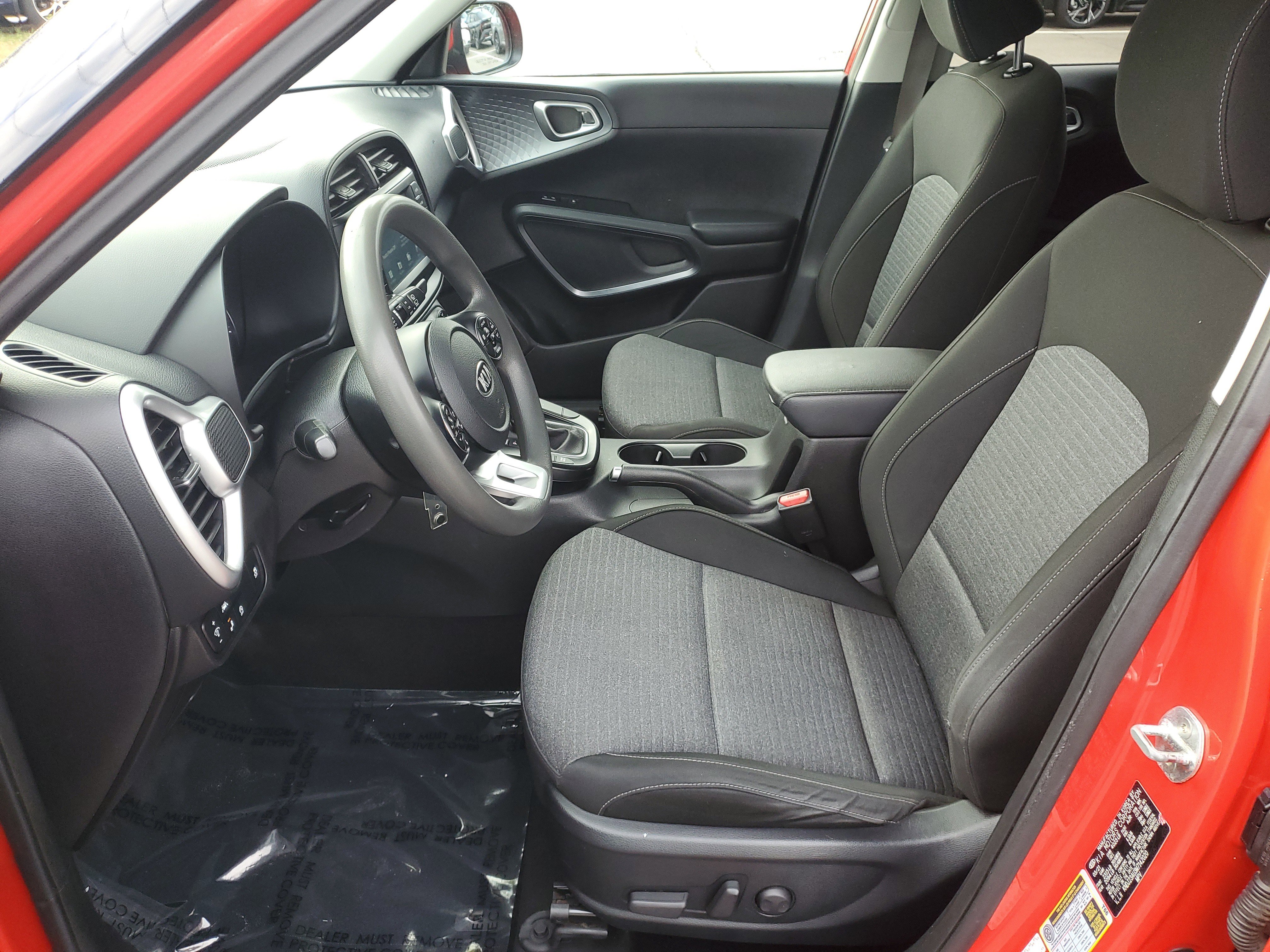 Certified 2021 Kia Soul S image 23