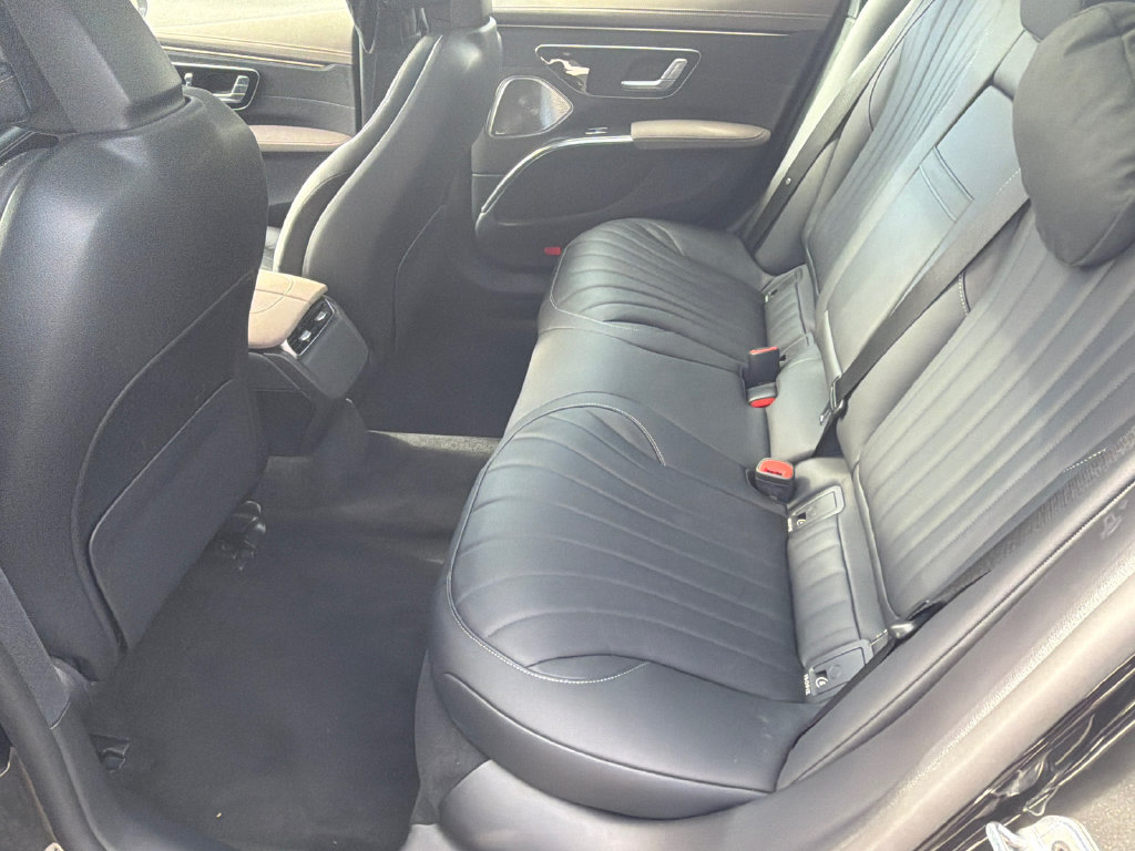 Used 2023 Mercedes-Benz EQS 450+ Sedan image 9