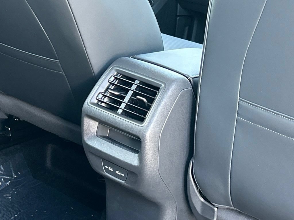 New 2026 Volkswagen Tiguan SE FWD image 47