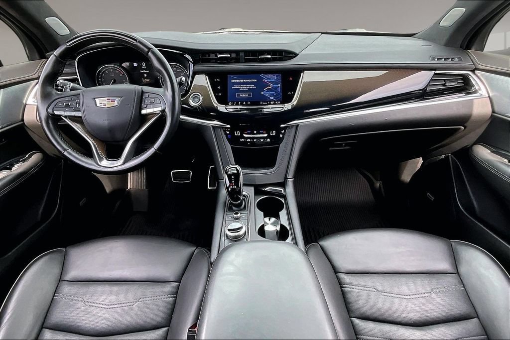 Certified 2025 Cadillac XT6 Sport w/ Platinum Package AWD/4WD image 15