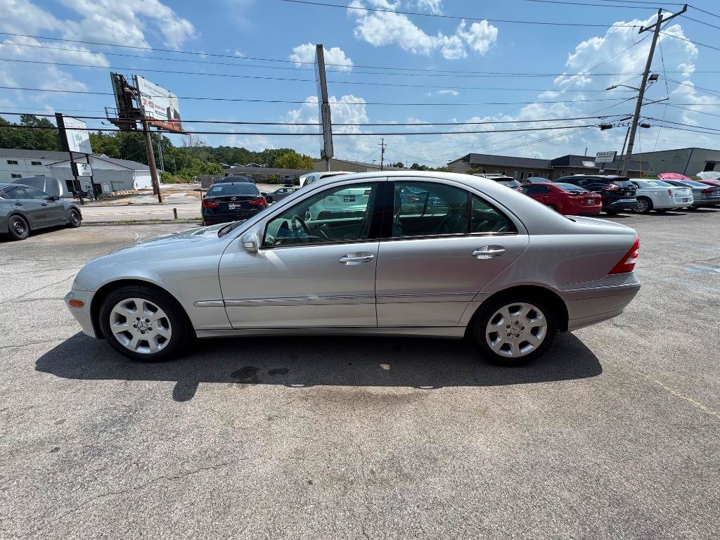 Used 2005 Mercedes-Benz C 320 Sedan image 5