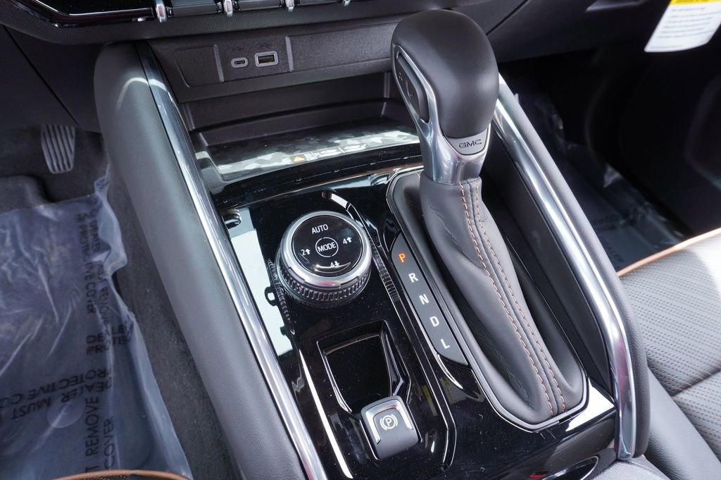 New 2026 GMC Canyon AT4 w/ AT4 Premium Package AWD/4WD image 19