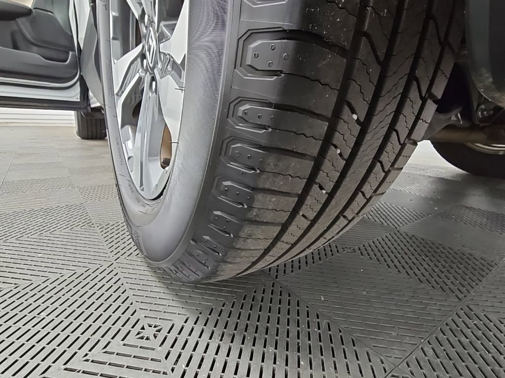 Used 2020 Honda CR-V LX image 38