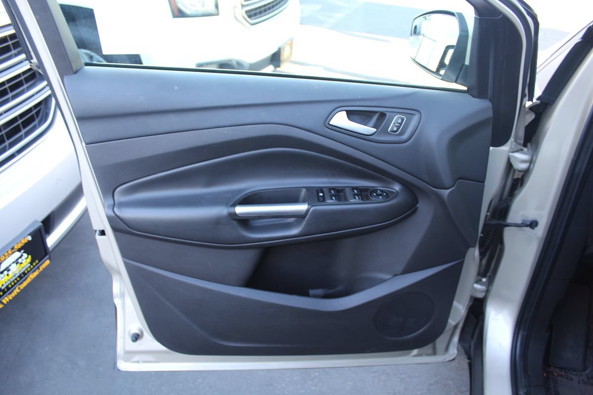 Used 2018 Ford Escape SEL FWD image 16
