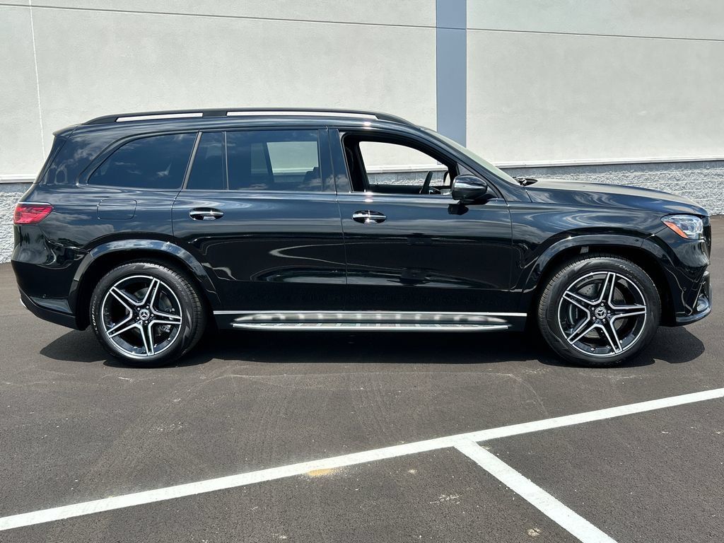 New 2026 Mercedes-Benz GLS 450 4MATIC image 9