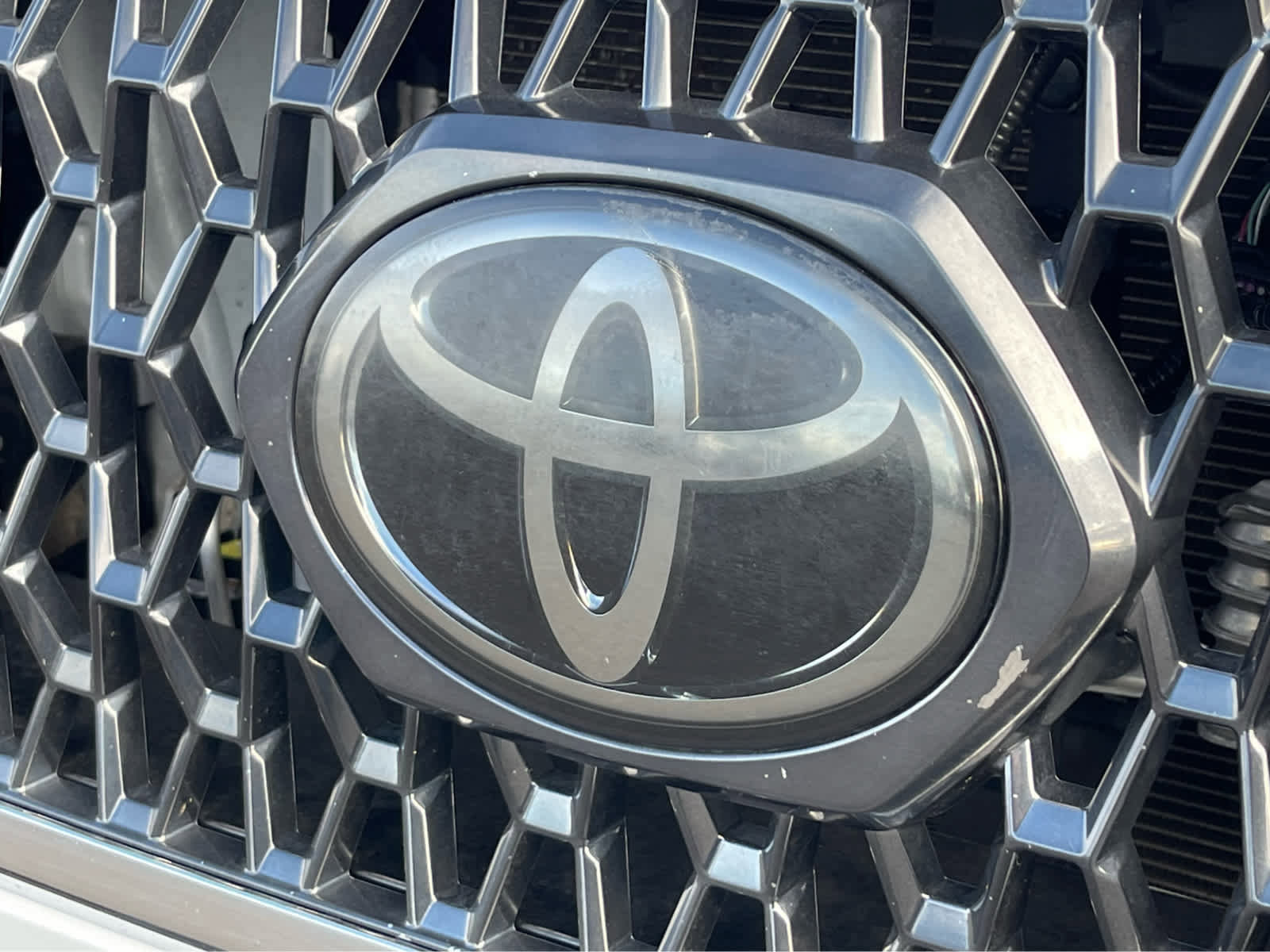 Used 2019 Toyota Tacoma TRD Sport image 8