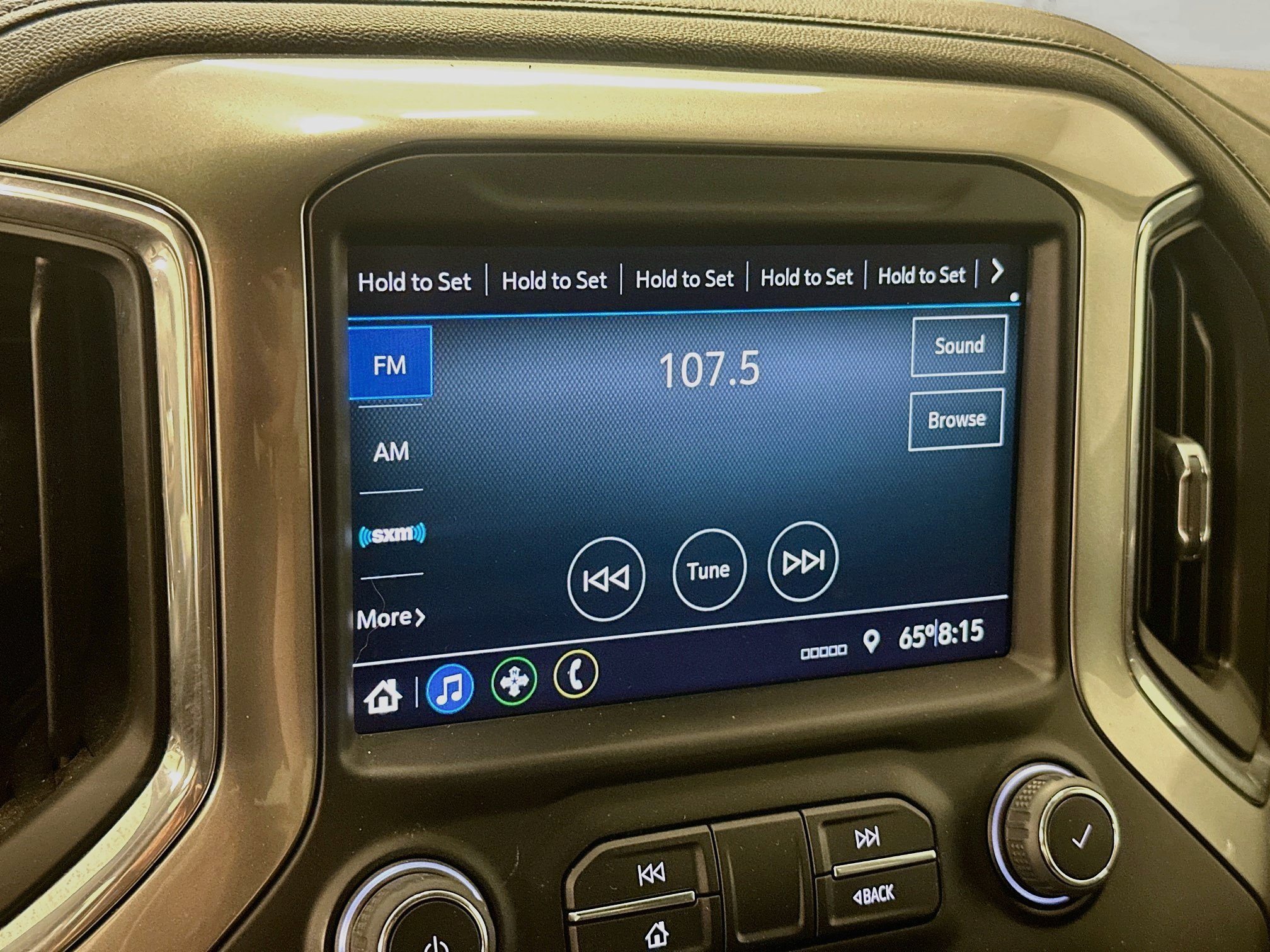 Used 2022 Chevrolet Silverado 1500 LT AWD/4WD image 21