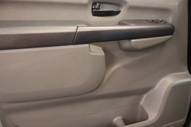 Used 2017 Nissan NV 3500 SL image 10