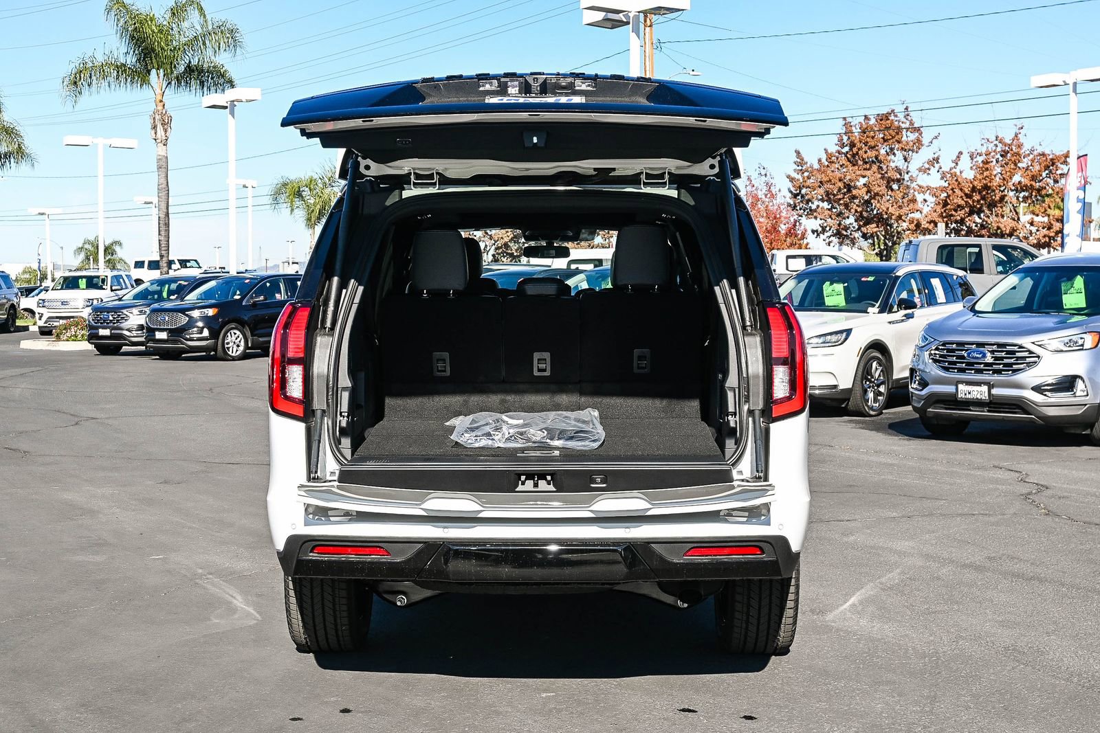 New 2025 Ford Expedition Max Platinum w/ Stealth Appearance Package image 9