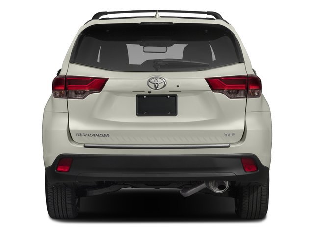 Used 2017 Toyota Highlander XLE AWD/4WD image 5