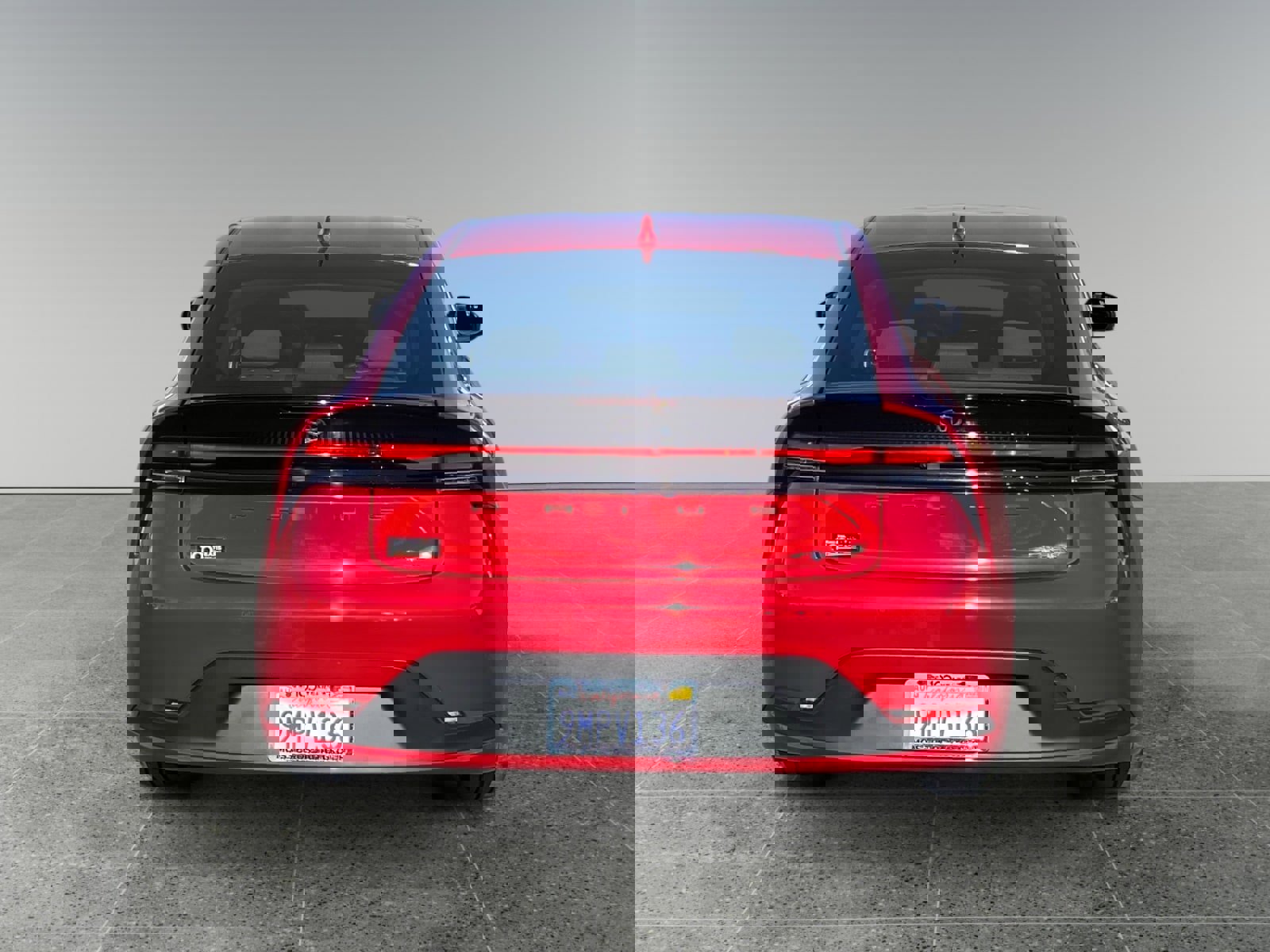 Used 2023 Toyota Prius LE image 4