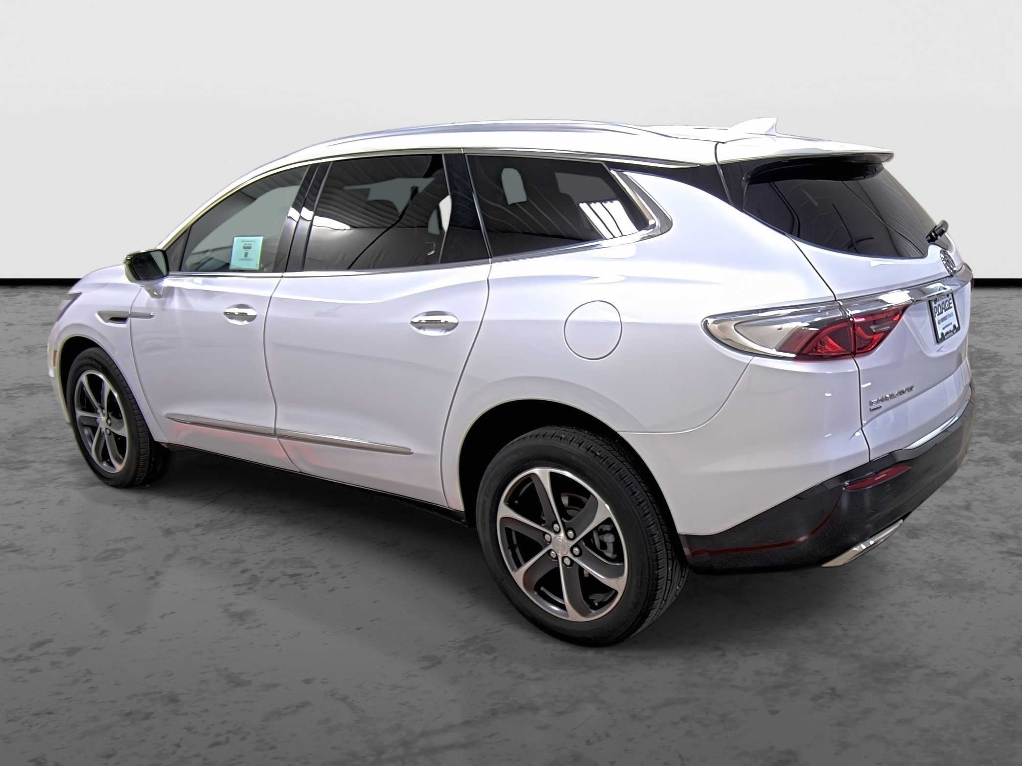 Used 2022 Buick Enclave Essence w/ Experience Buick Package image 2