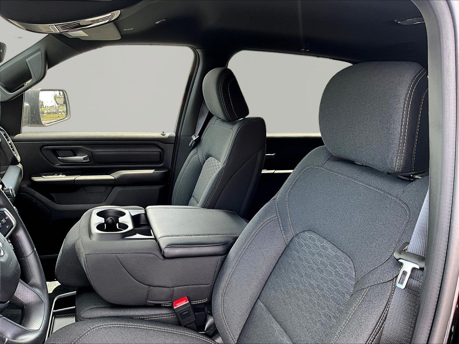 New 2026 RAM 1500 Express AWD/4WD image 17