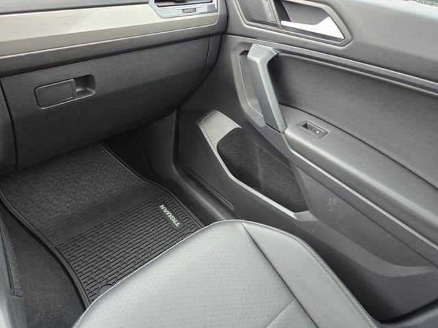 Used 2019 Volkswagen Tiguan SE image 57