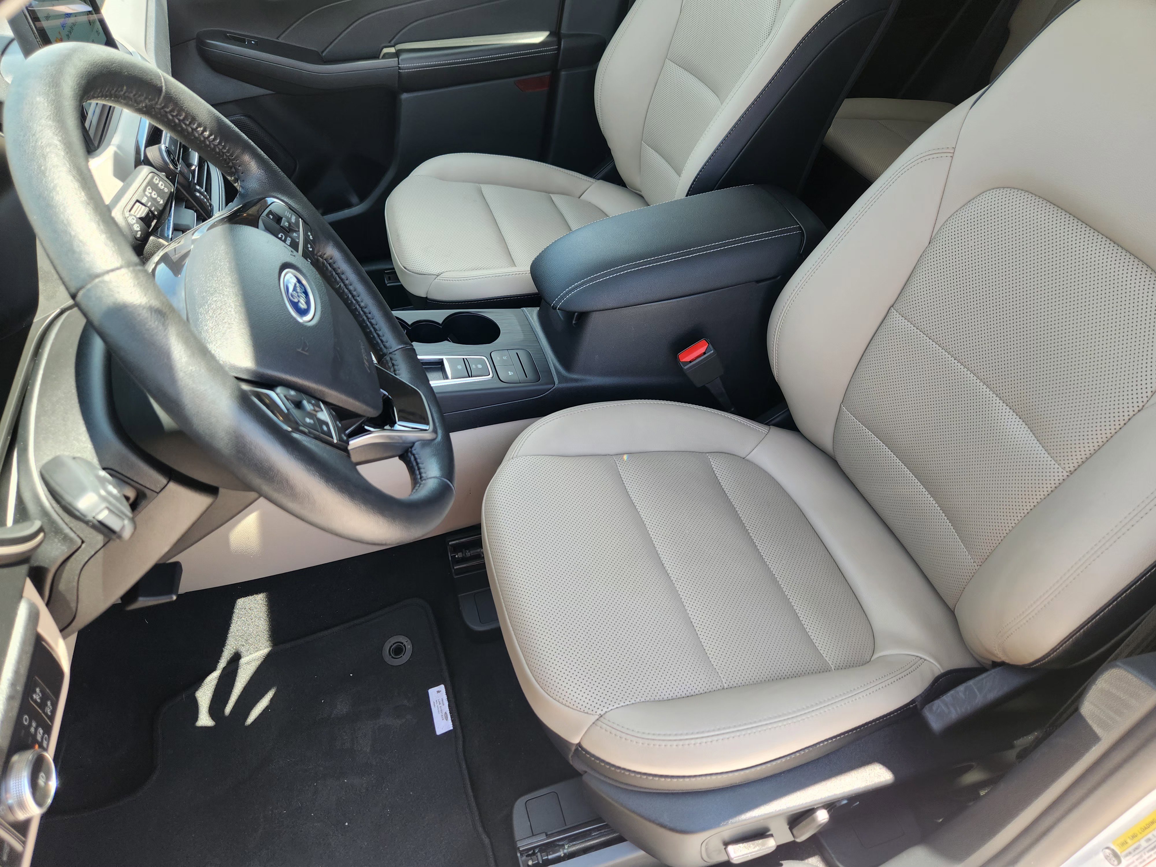 Used 2021 Ford Escape SEL FWD image 13