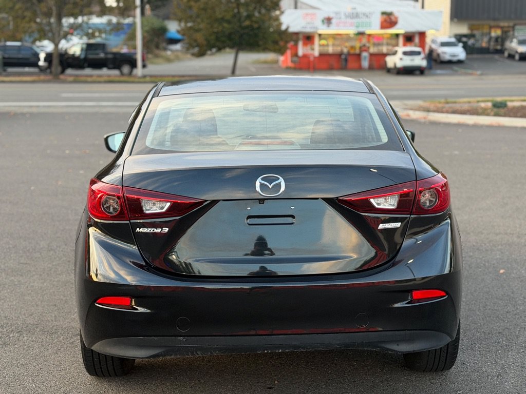 Used 2016 MAZDA MAZDA3 i Sport FWD image 8