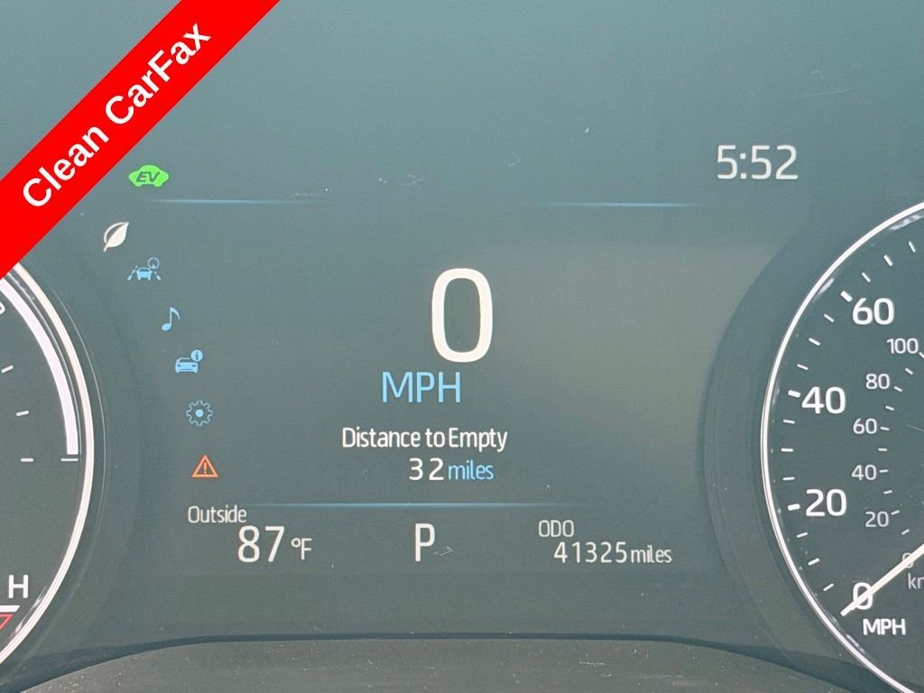 Certified 2024 Toyota Sienna Platinum FWD image 4