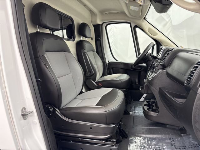 Used 2025 RAM ProMaster 2500 w/ Convenience Group image 21
