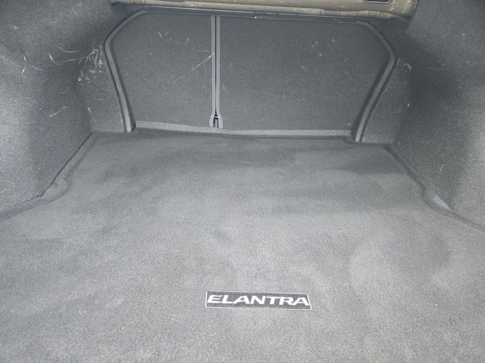 Used 2018 Hyundai Elantra Limited w/ Cargo Package image 16