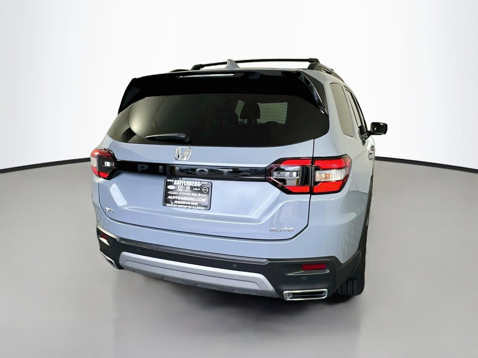 Used 2023 Honda Pilot Elite image 7