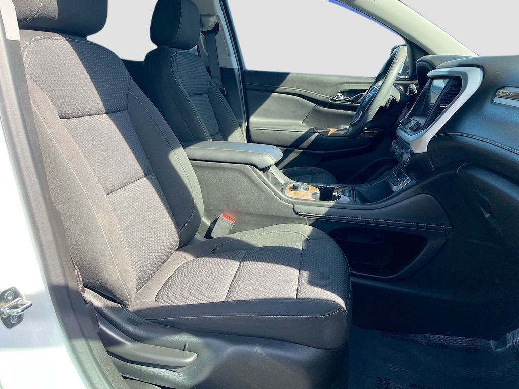 Used 2022 GMC Acadia SLE image 27