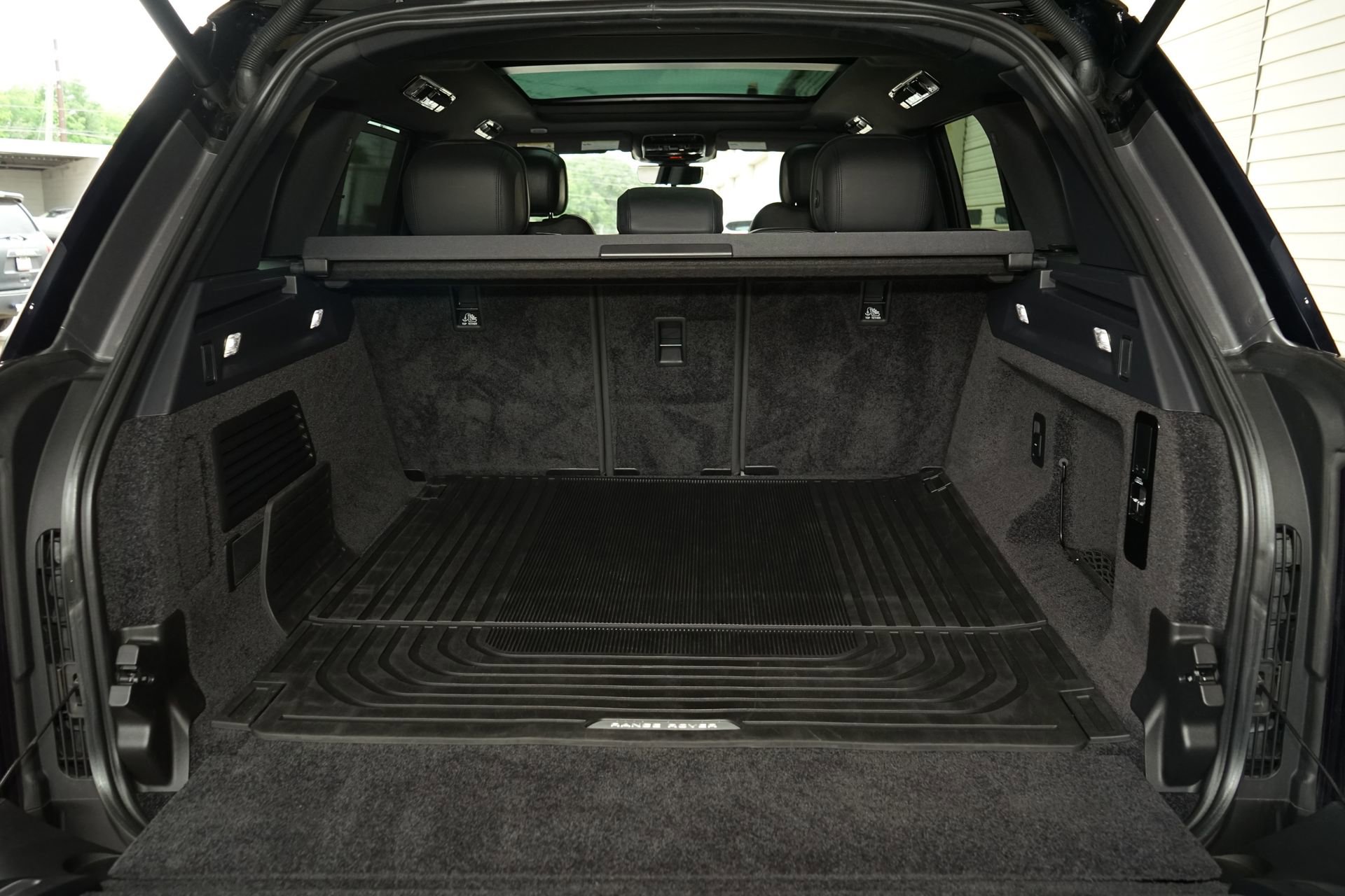 Used 2023 Land Rover Range Rover SE AWD/4WD image 34