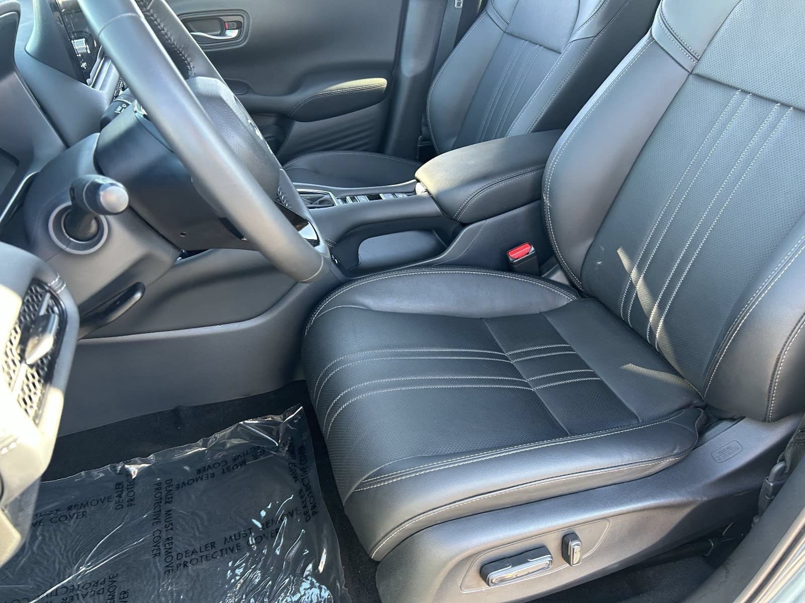 Certified 2025 Honda HR-V EX-L image 24