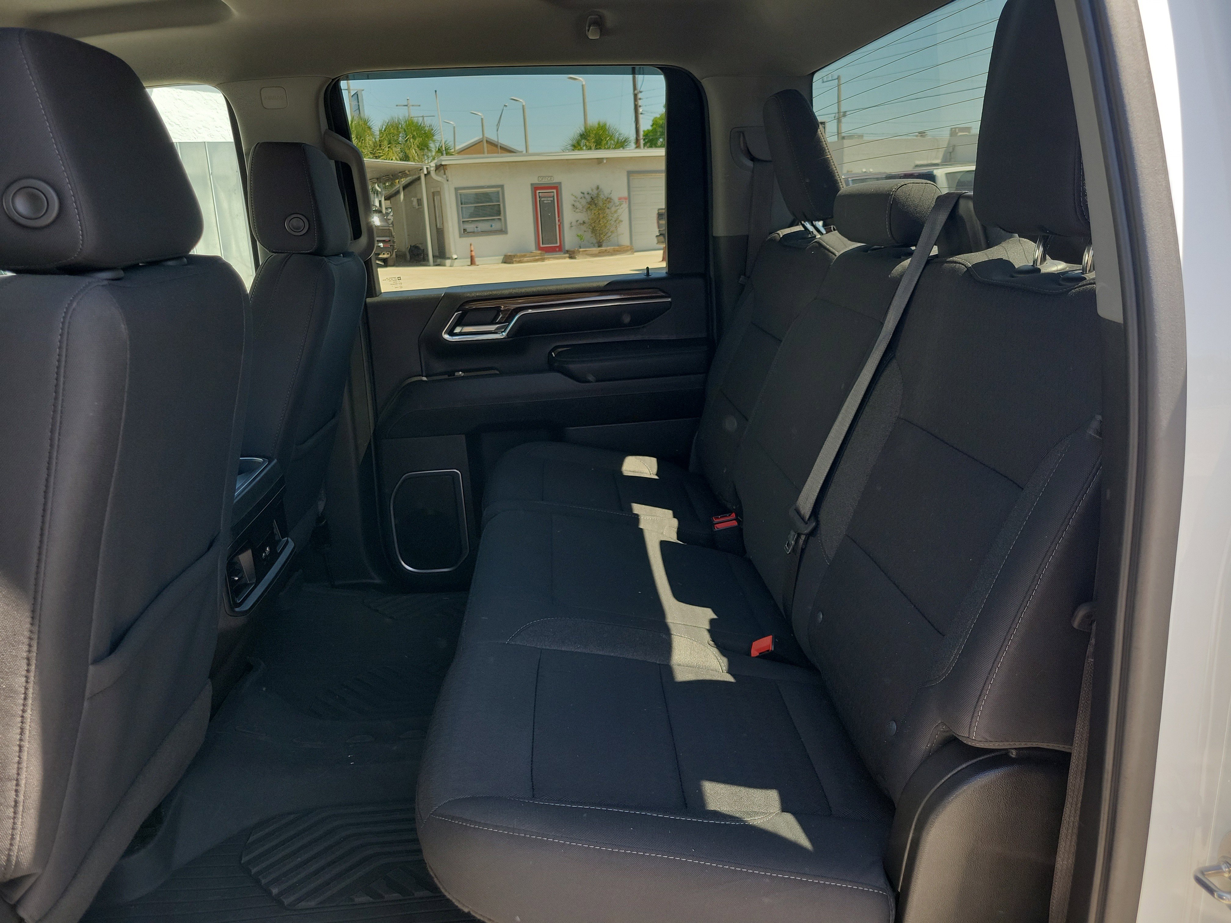 Certified 2024 Chevrolet Silverado 2500 LT AWD/4WD image 16