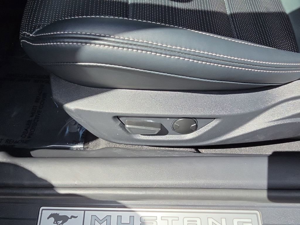 Used 2025 Ford Mustang GT Premium image 26