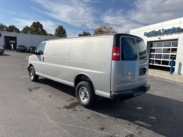Used 2025 Chevrolet Express 2500 Extended w/ Driver Convenience Package RWD image 8