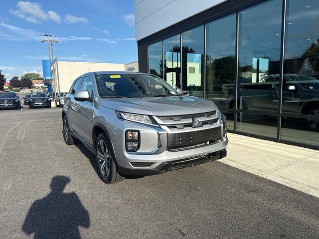 Used 2024 Mitsubishi Outlander Sport ES AWD/4WD image 1