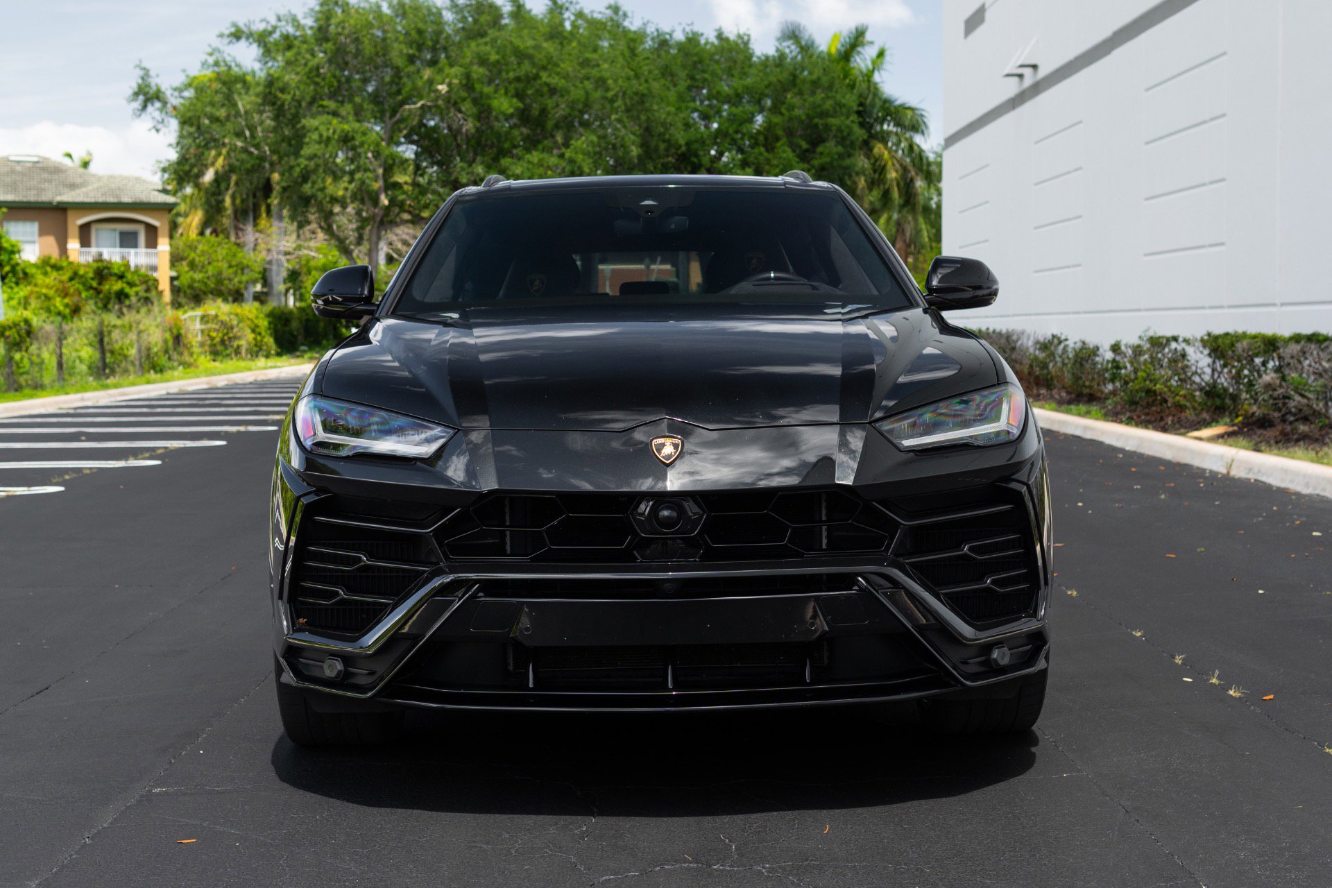 Used 2022 Lamborghini Urus AWD/4WD image 2