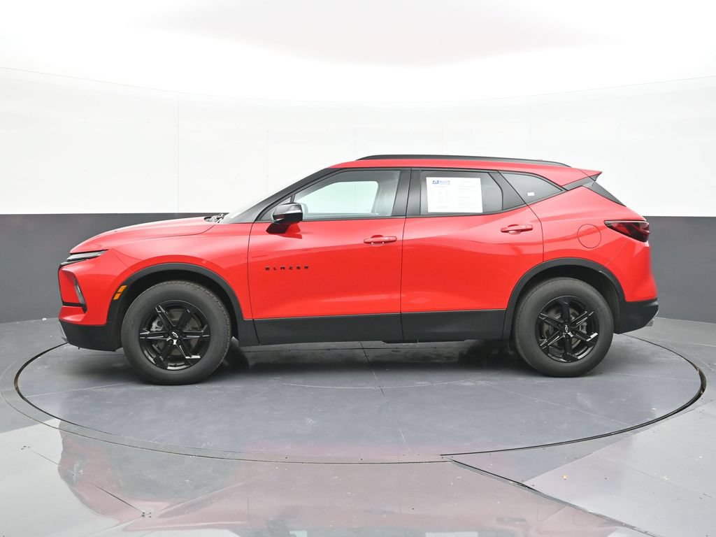 Used 2024 Chevrolet Blazer LT w/ Midnight/Sport Edition FWD image 6