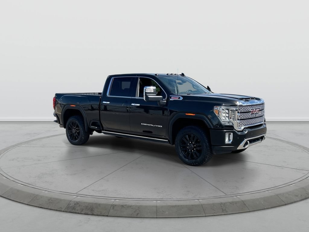 Used 2023 GMC Sierra 2500 Denali w/ Denali Black Diamond Edition AWD/4WD image 2