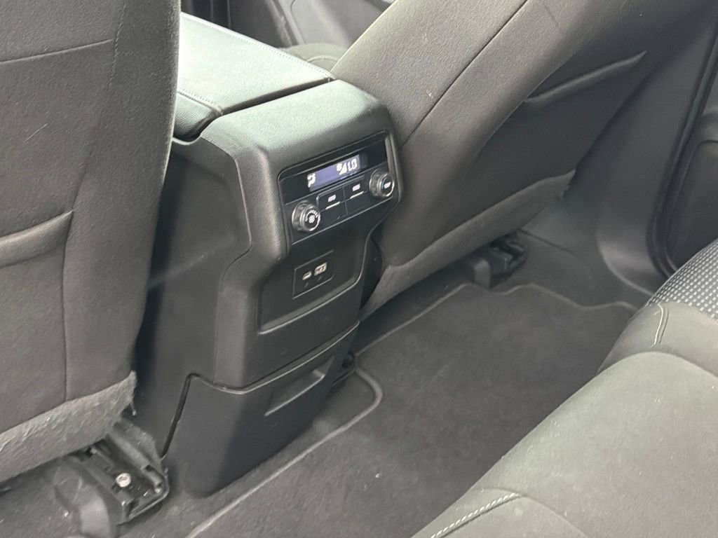 Used 2020 GMC Acadia SLE image 19