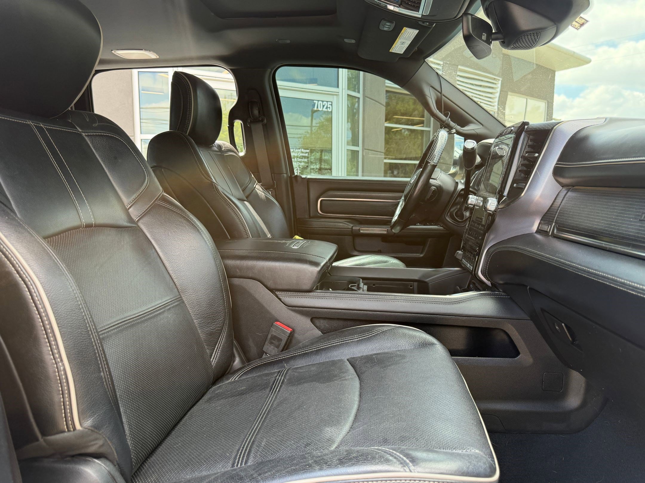 Used 2019 RAM 2500 Limited image 24