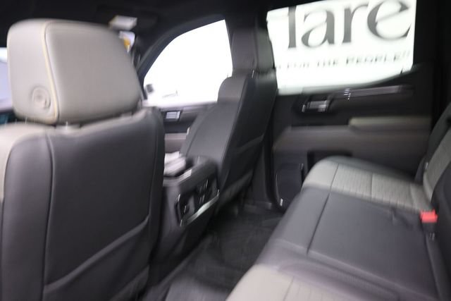 Used 2023 Chevrolet Silverado 1500 ZR2 AWD/4WD image 19