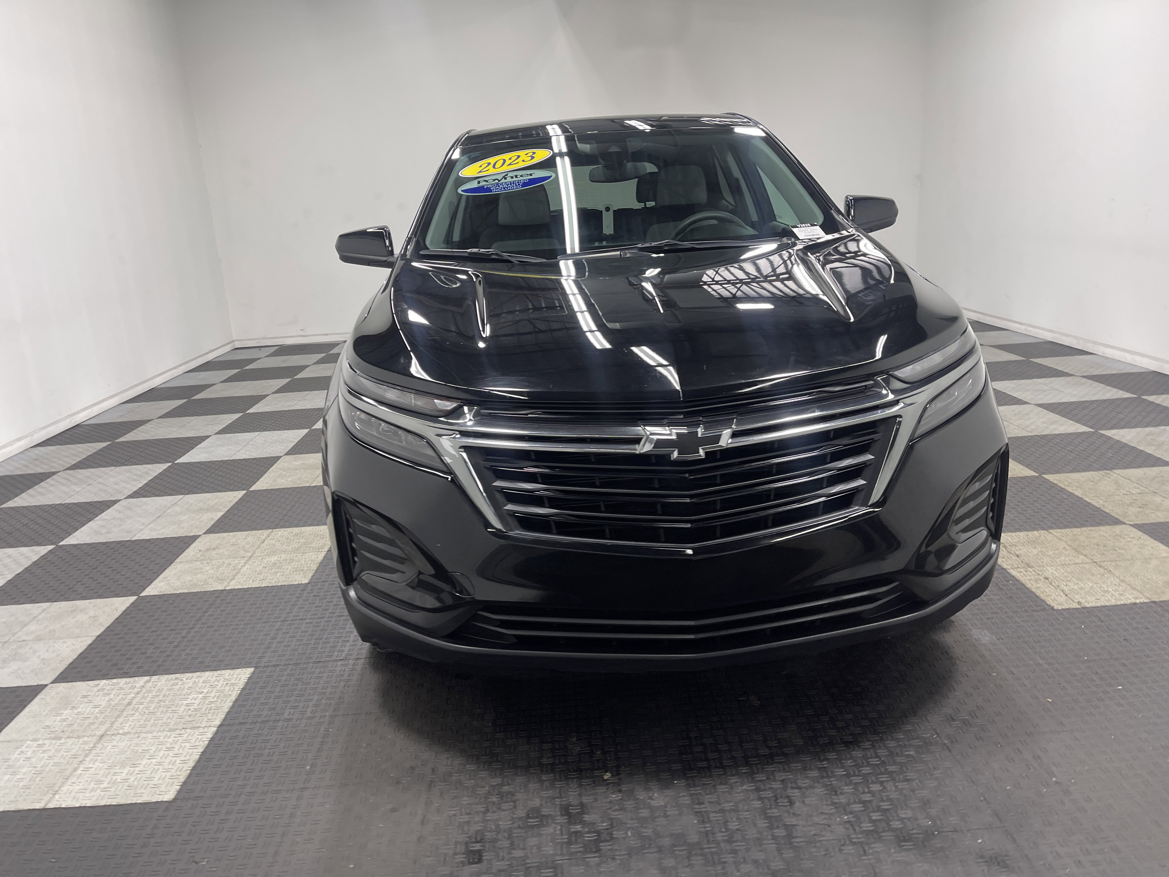 Used 2023 Chevrolet Equinox LS w/ LS Convenience Package image 7