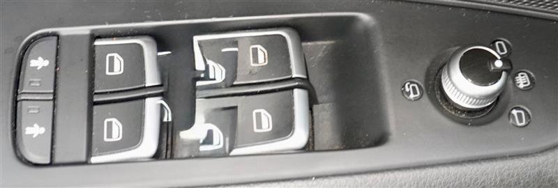 Used 2013 Audi S7 Prestige w/ Innovation Pkg image 26