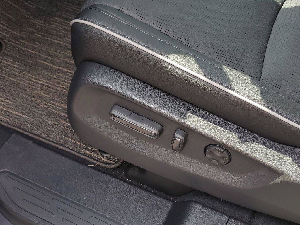 New 2026 Honda Odyssey Elite image 11