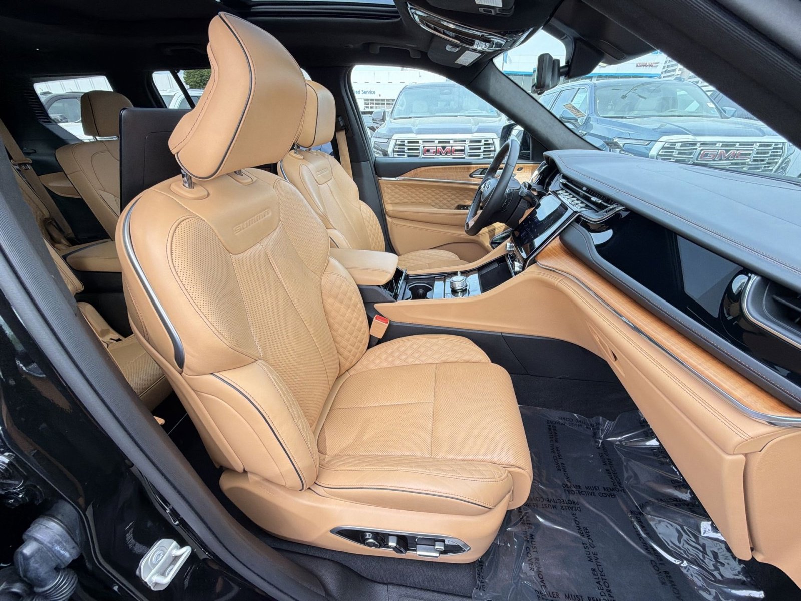 Used 2024 Jeep Grand Cherokee L Summit image 28