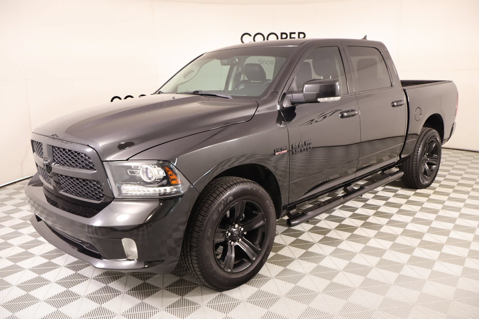 Used 2018 RAM 1500 Sport w/ Convenience Group AWD/4WD image 12