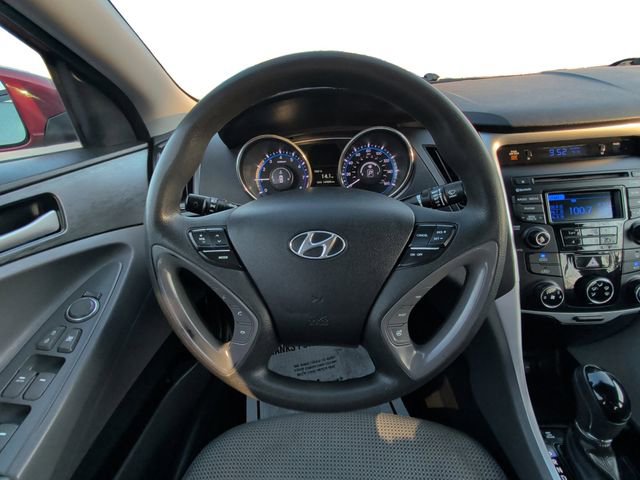Used 2014 Hyundai Sonata GLS image 12