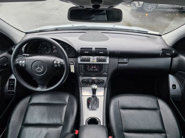 Used 2006 Mercedes-Benz C 230 Sedan image 9