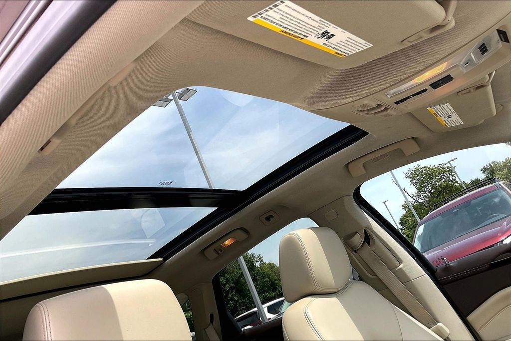 Used 2015 Cadillac SRX Luxury AWD/4WD image 22